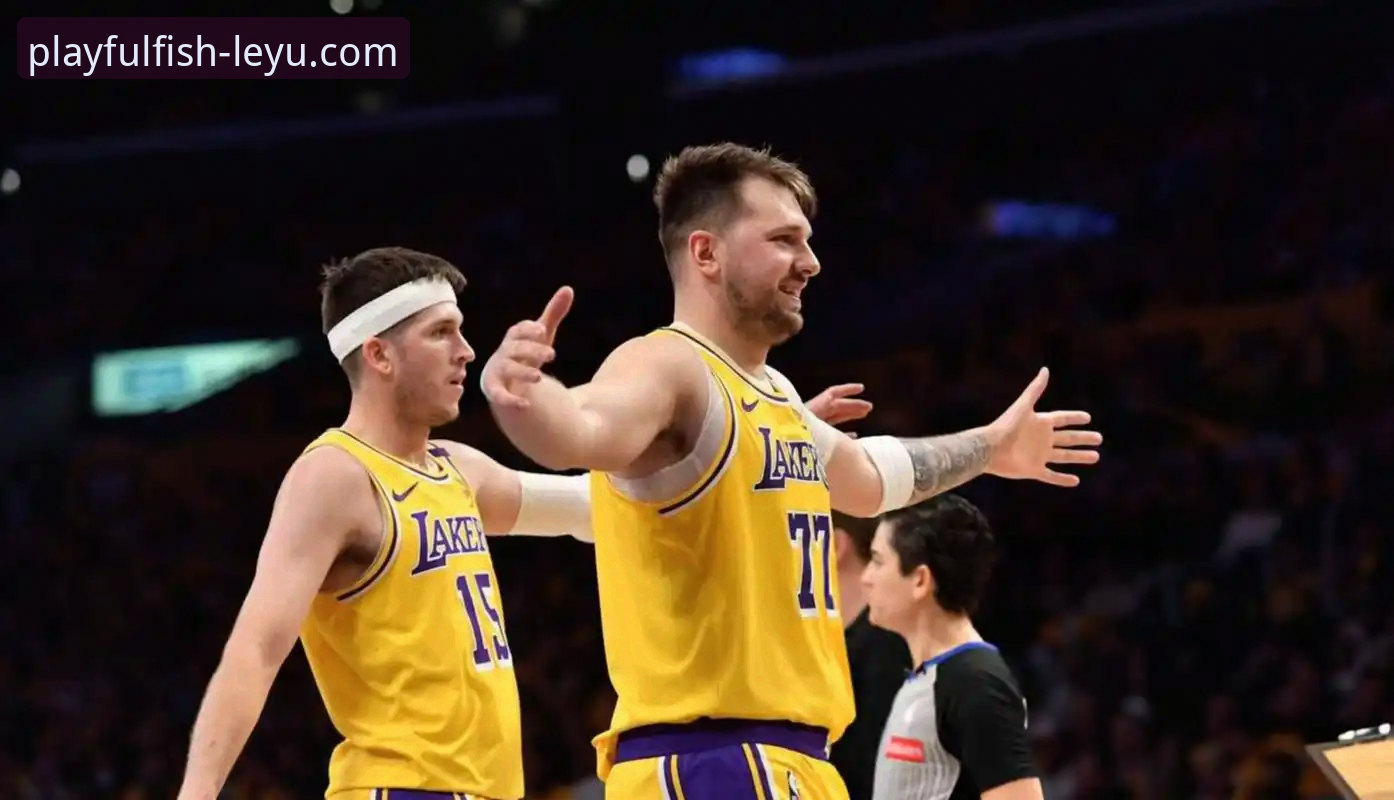 东契奇单骑救主 vs 湖人团队篮球：一场进攻盛宴的两种打开方式